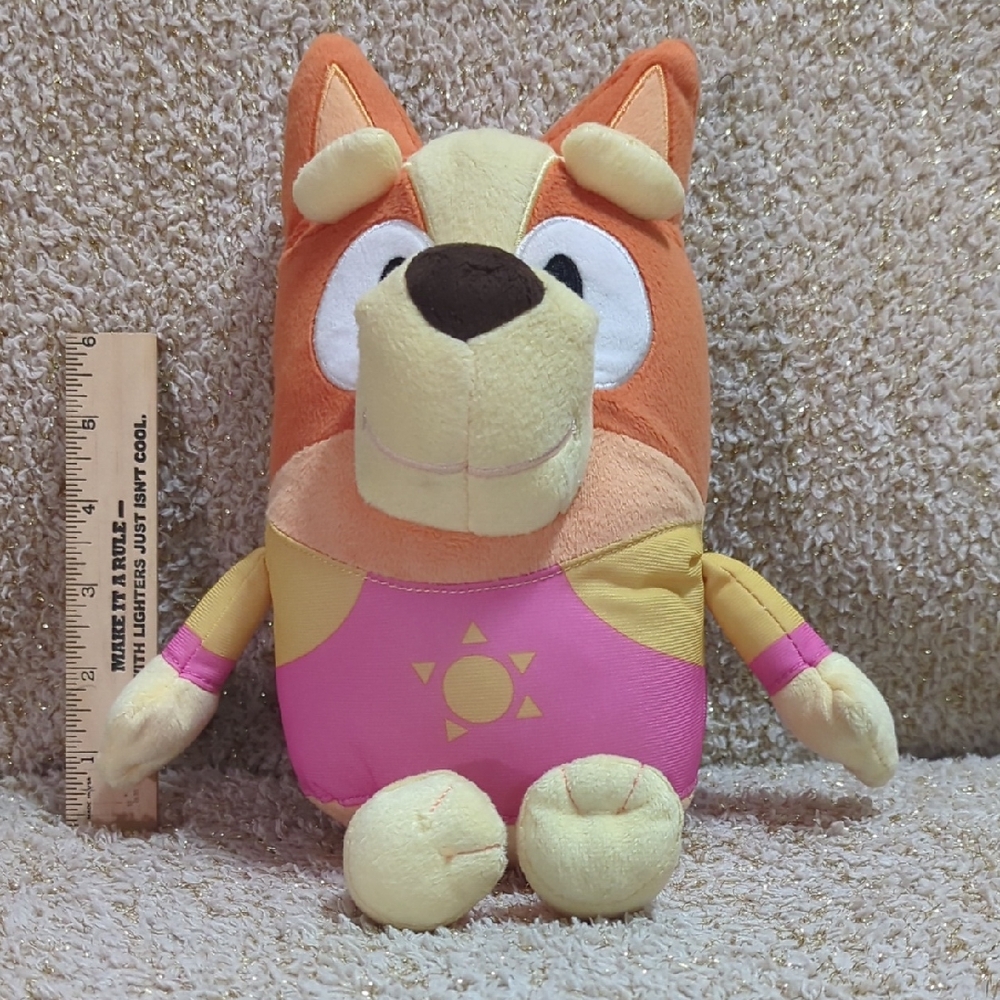 Bluey, Talking Beach Bingo. 13" Talking Plush Toy with 9 Phrases